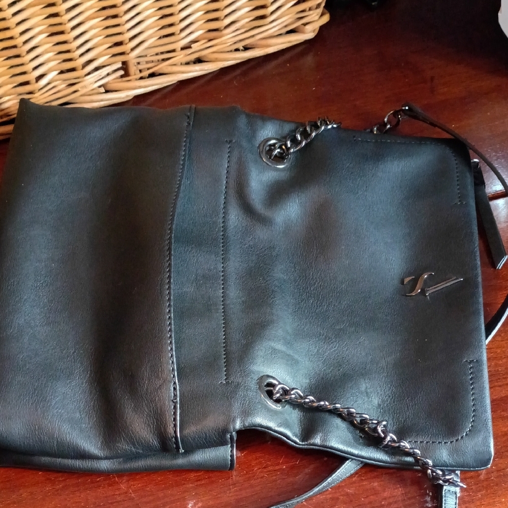 Simply Vera Vera Wang Black Crossbody Bag - Picture 6 of 6